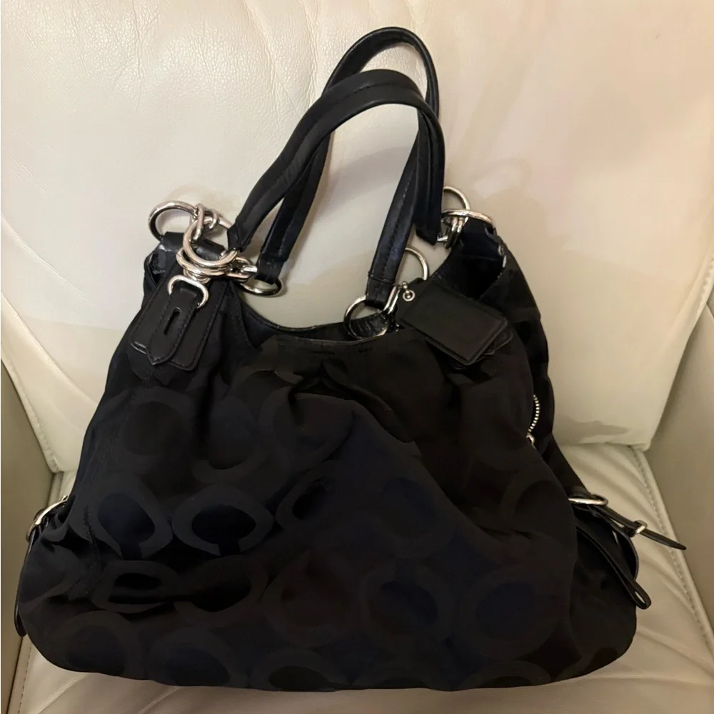 Coach Black Women's Shoulder Bag - Picture 1 of 4